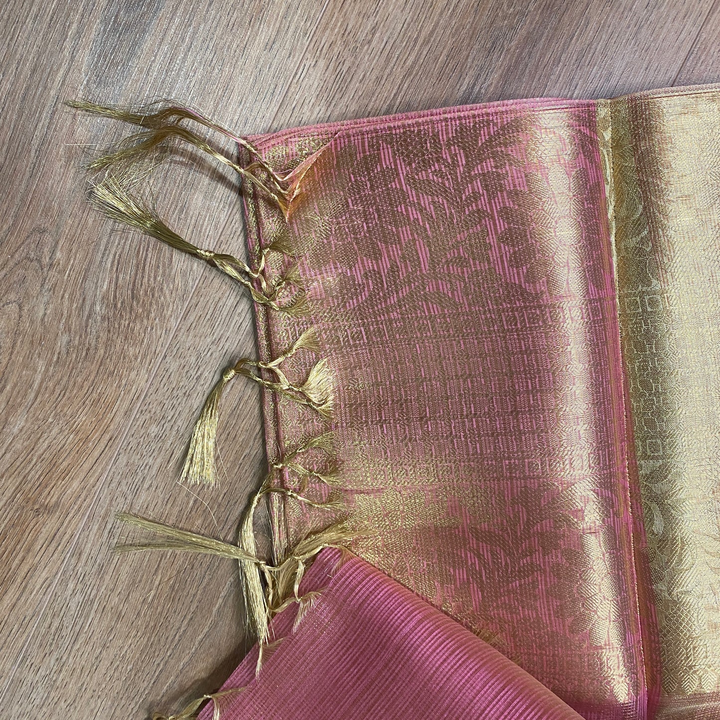 BANARASI SOFT NET TISSUE SAREE - Pink