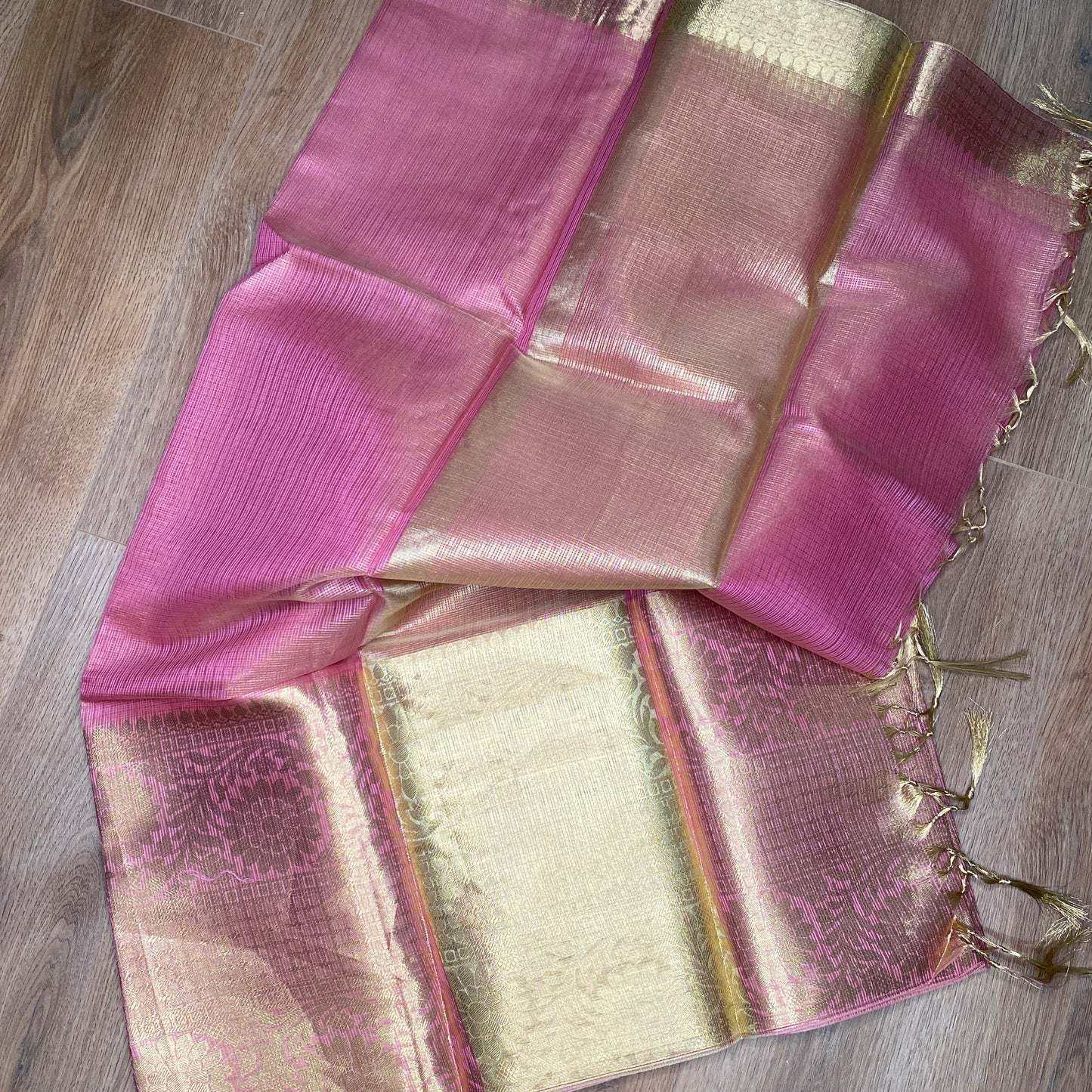 BANARASI SOFT NET TISSUE SAREE - Pink